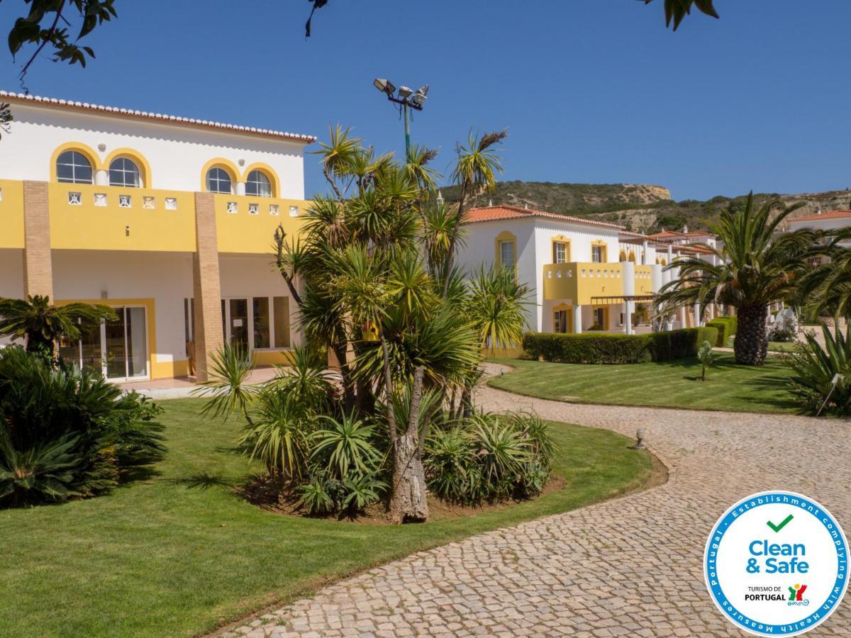 Luz Bay Hotel Екстер'єр фото